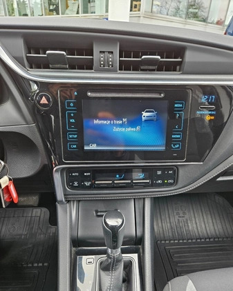 Toyota Auris cena 63500 przebieg: 76000, rok produkcji 2015 z Bodzentyn małe 232